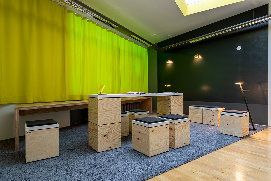 oddity Agile Workspace Perspektive mit flexiblen Module Bene PIXEL Variante 2