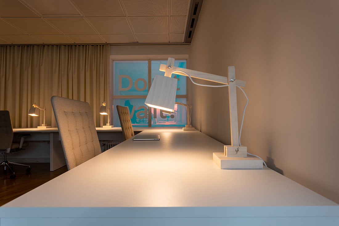 oddity Workspace Tisch